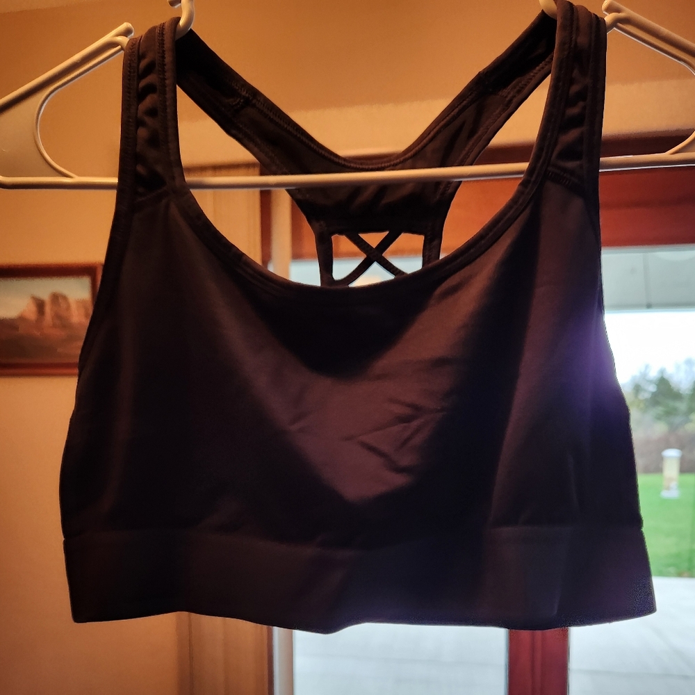 Women's workout bra size medium